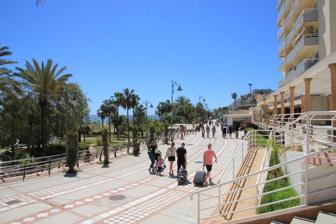 Tamarindos 30M De La Plage Apartment Benalmadena