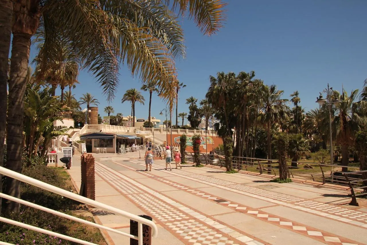 Tamarindos 30M De La Plage Apartment Benalmadena